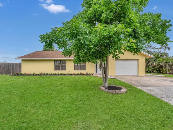 3059 Tropical Trail, Lake Worth, FL 33462