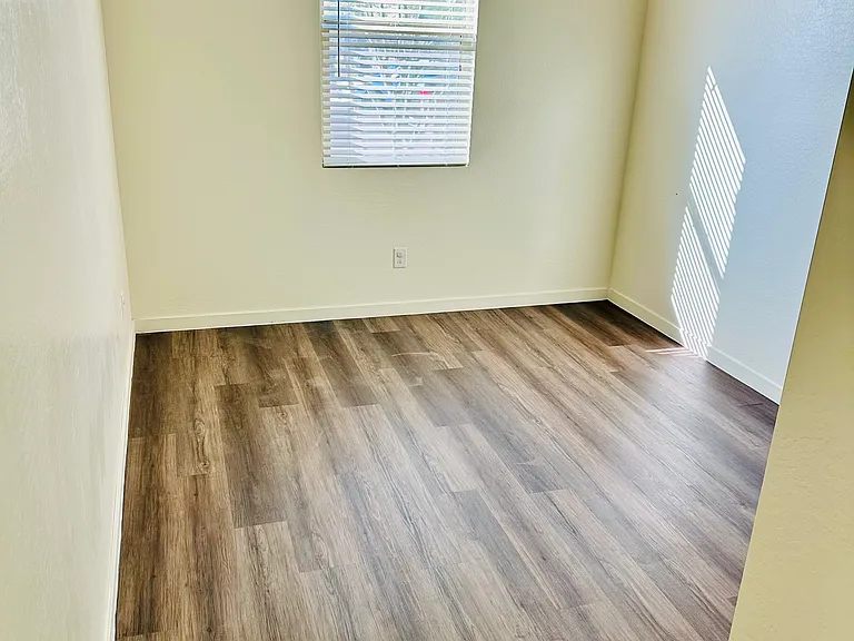 12628 W Northview Ave — Photo 31