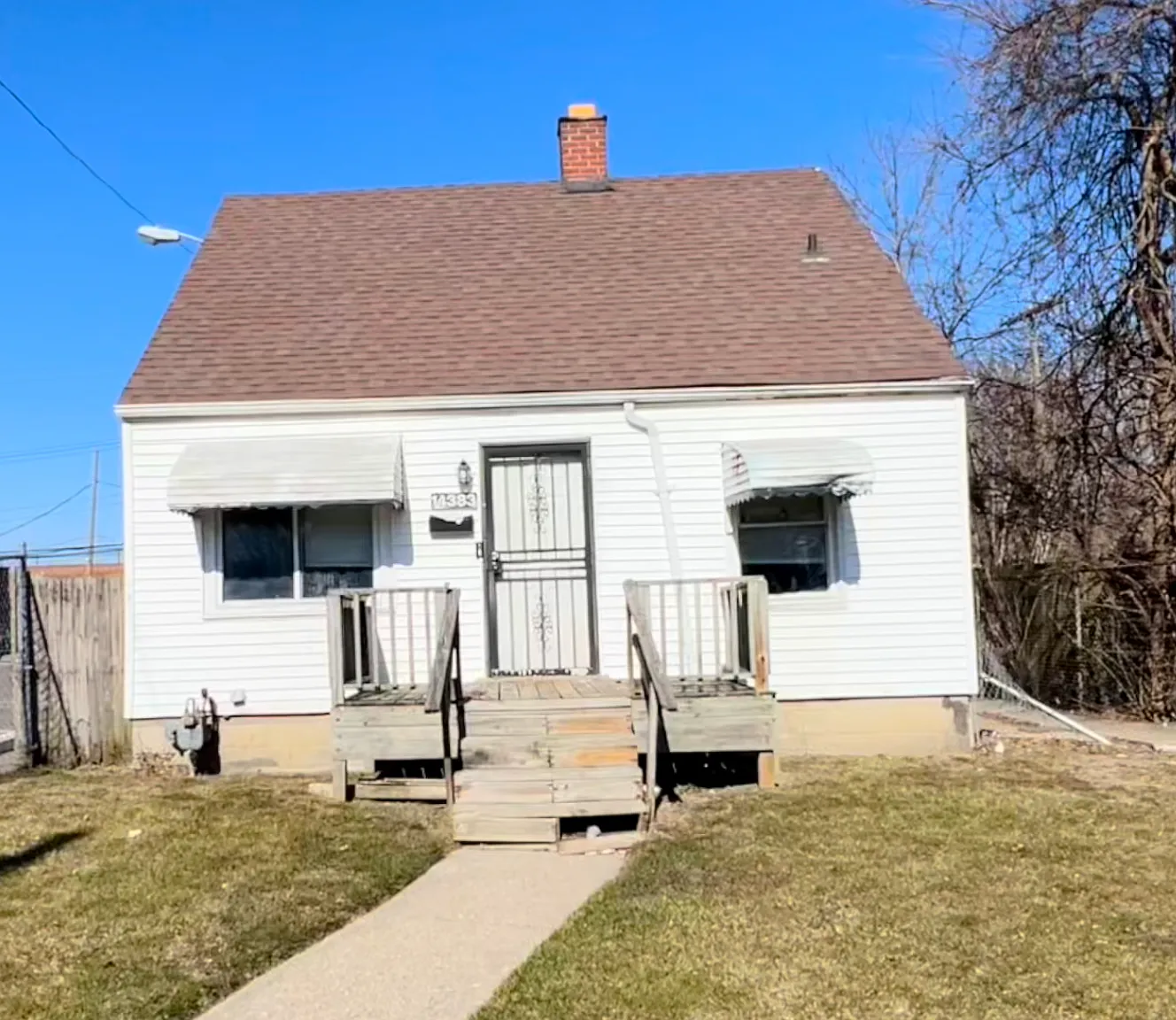 14383 Maddelein St — Photo 1