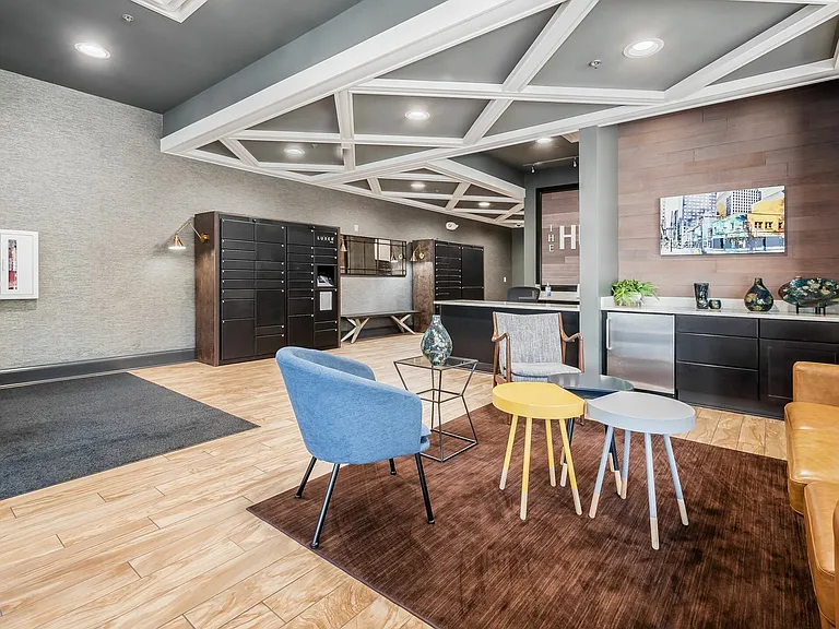 The Hub — Photo 8