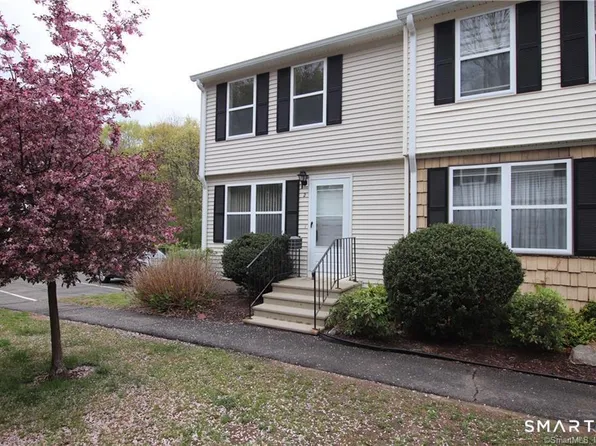2 Mulberry Ln #2, Glastonbury, CT 06033
