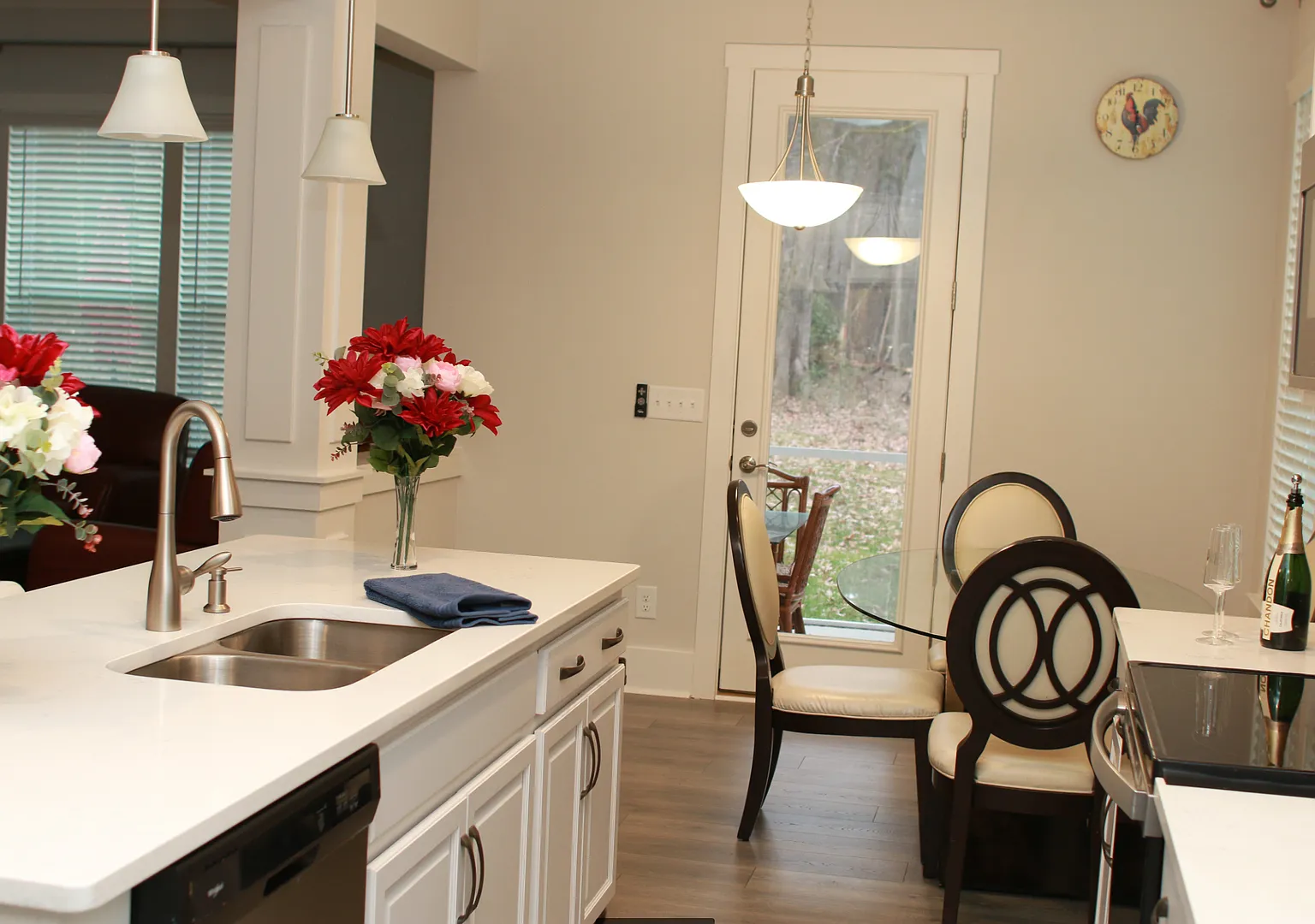 Room in 8 Bedroom Home at Grace Ln — Photo 3