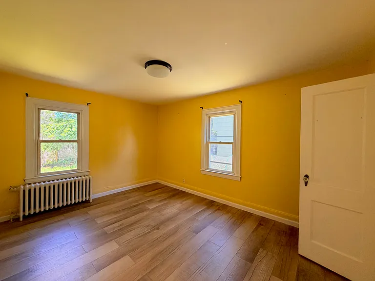 2585 Beach Dr — Photo 12