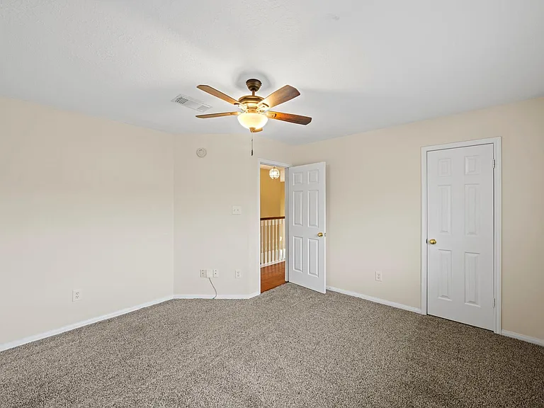 17107 Cradle Cove Ct — Photo 32