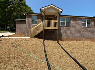 404 Hickory St, Clinton, TN 37716