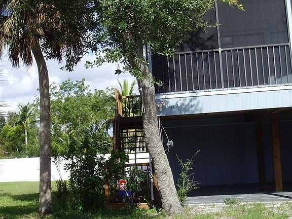 5th image of 180 Lanark Ave