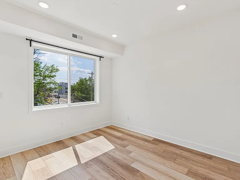 Brand New Luxury Apartments West Philly — Photo 45