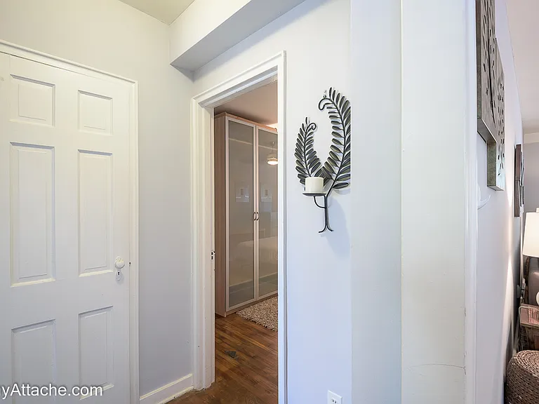 10 Ashby St — Photo 9