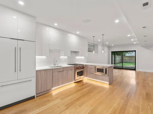 31 Mercer St APT 1, South Boston, MA 02127