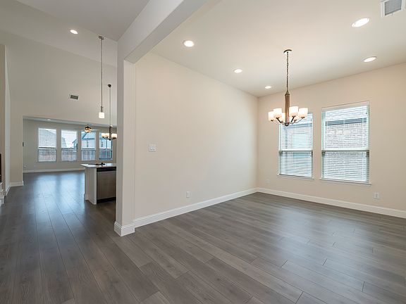 5th image of 3208 Morris Ln