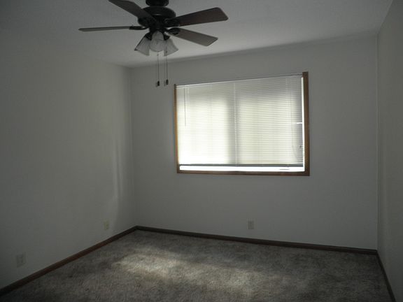 5th image of 4351-4365 Lincoln Way #F-4415
