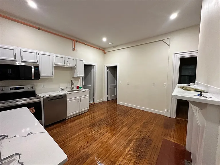 440 Newtonville Ave #1 — Photo 2
