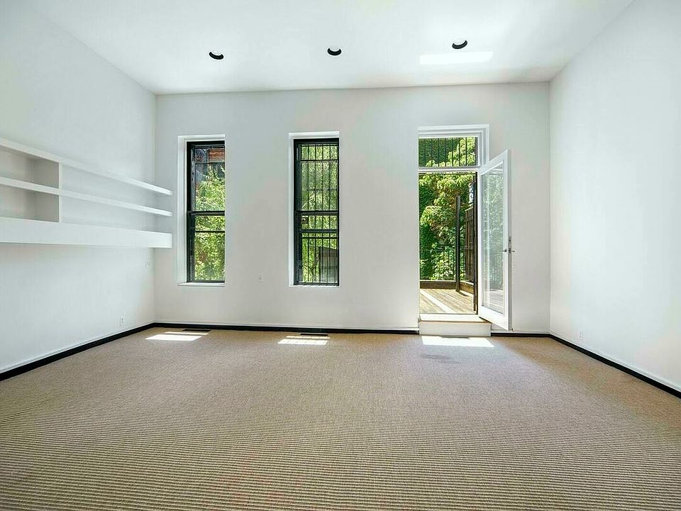 1st image of 56 W 88th St #2
