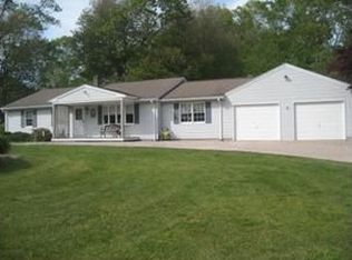 7 Evergreen Ln, Westerly, RI 02891