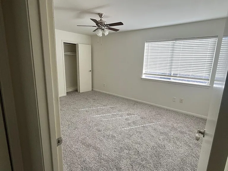 7834 Oakington Dr — Photo 21