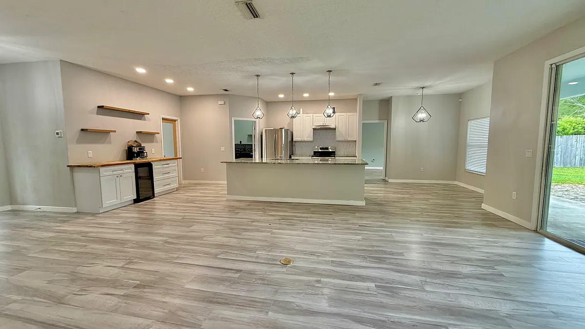Building Photo - 94 Bickford Dr