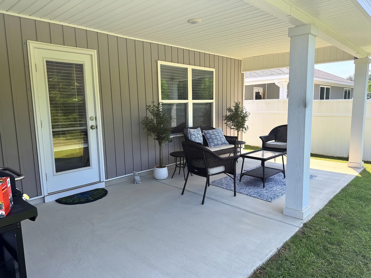 4 bed, 2000 sqft, $2,000 — Photo 2