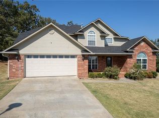 1512 Lexington Cir, Van Buren, AR 72956
