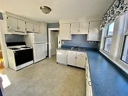 98 Highland Ave — Photo 17