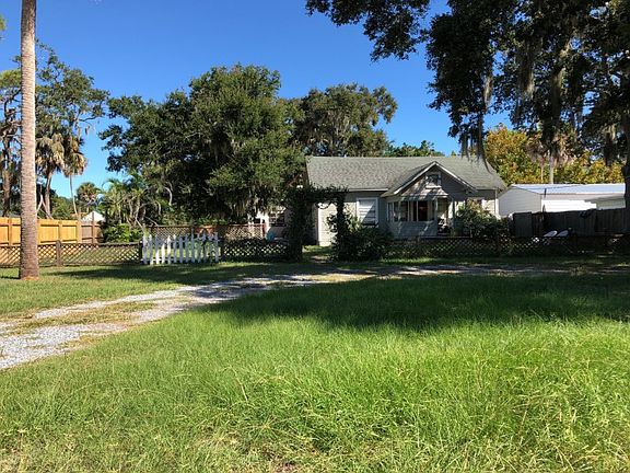 3rd image of 1709 Magnolia St