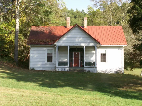 1064 Jenkins Hollow Rd, Mountain City, TN 37683