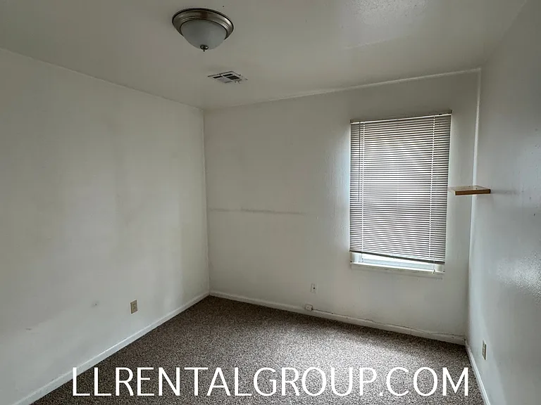 3107 SE 21st St — Photo 11