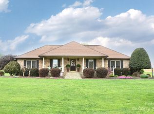 2684 Birdie Ln NE, Conover, NC 28613