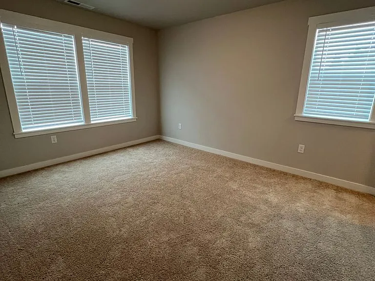 151 N Market St — Photo 25