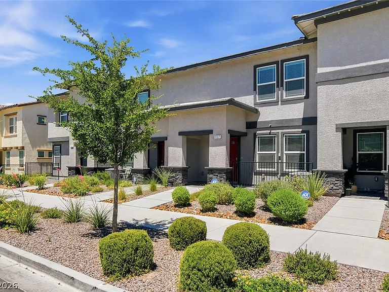 1137 Meadow Sparrow Pl — Photo 12