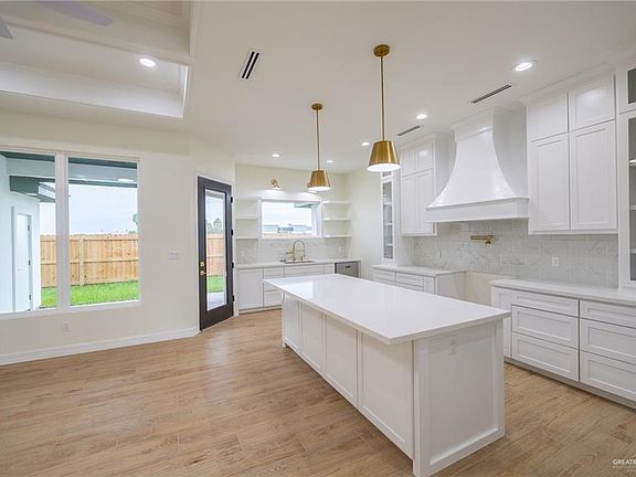 4th image of 1810 Jared Dr
