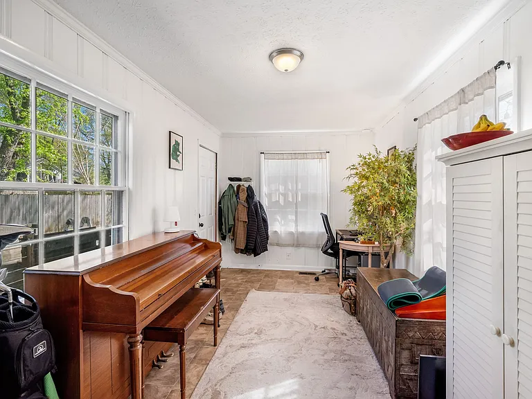 1022 Granada Ave #A — Photo 14