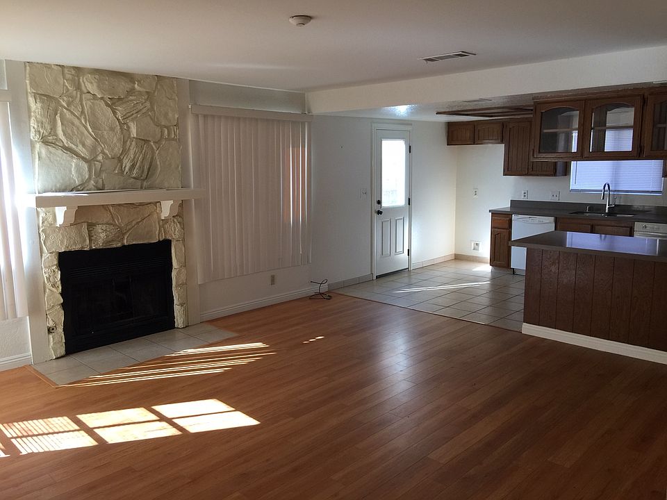 1st image of 1821 Belmont Ln #E