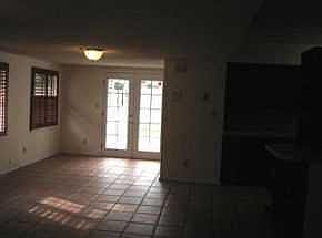 4th image of 4620 Swan Dr #0