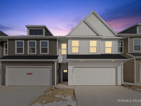 3333 Kings River St SW Unit 43, Wyoming, MI 49418