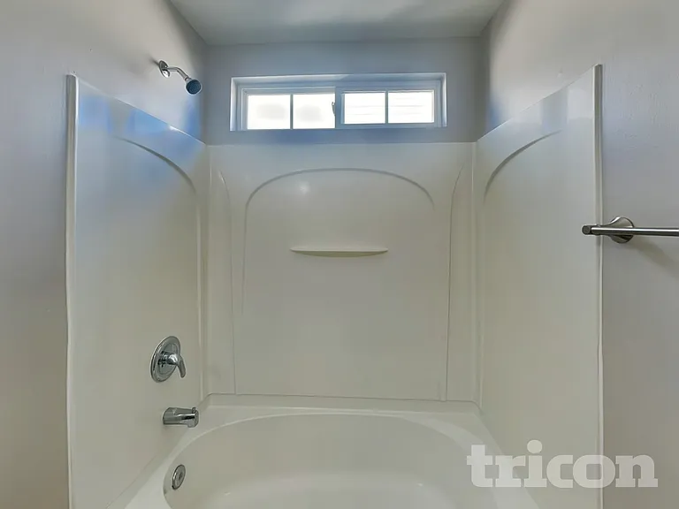5717 Henderson Oaks Dr — Photo 16