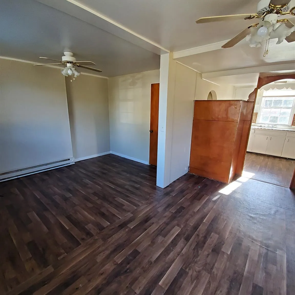 506 Bee St — Photo 4