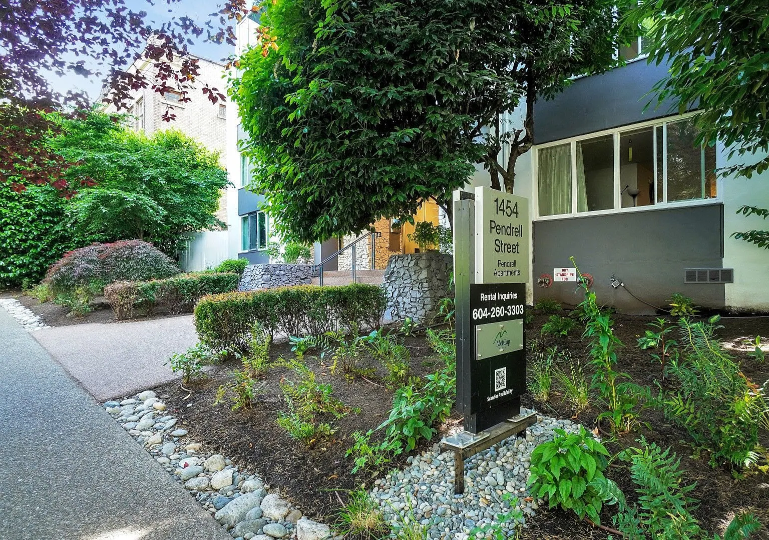 1454 Pendrell Street — Photo 3
