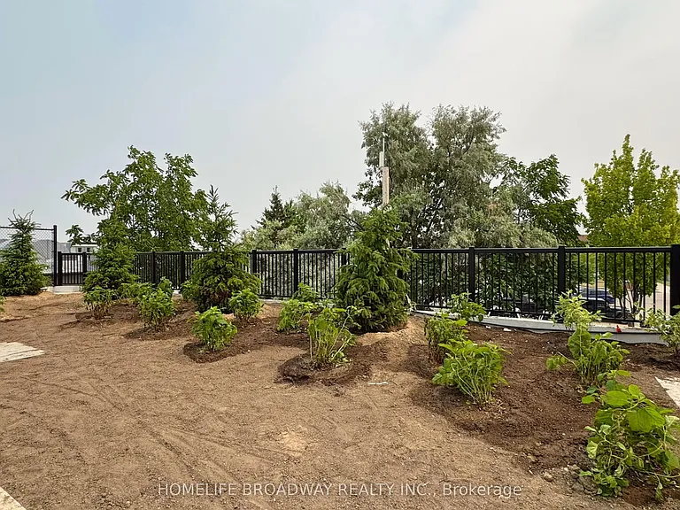 25 Palace St #P9 — Photo 12