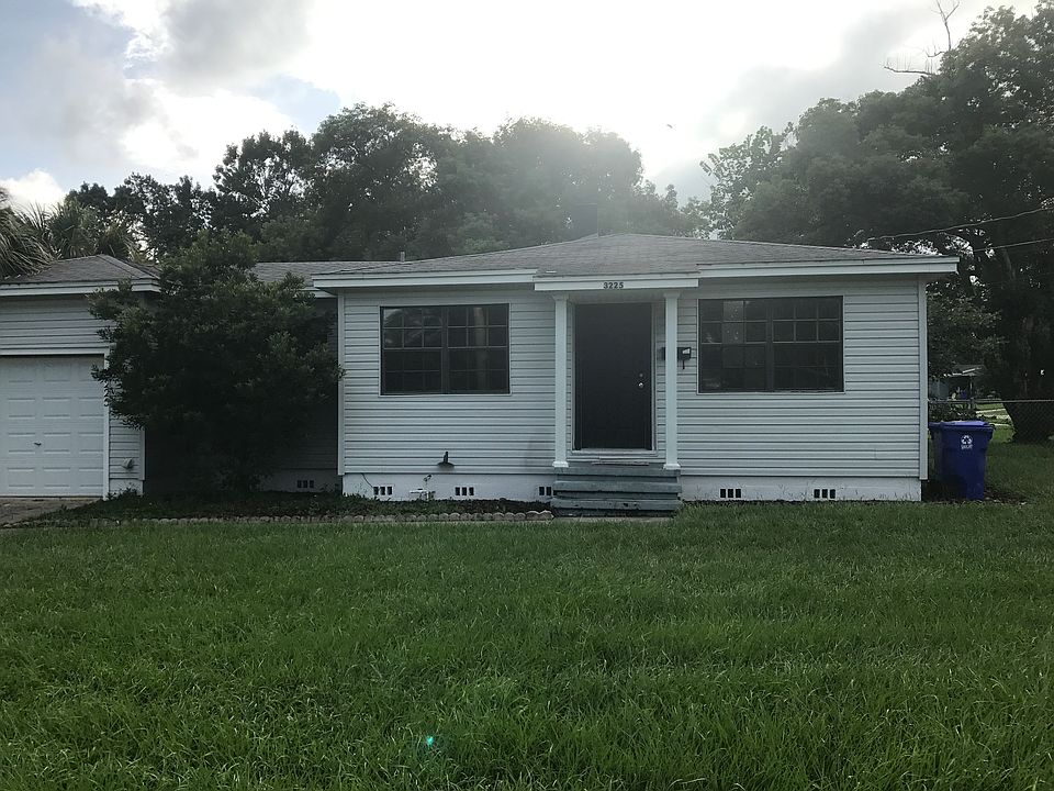 1st image of 3225 Cleveland Heights Blvd