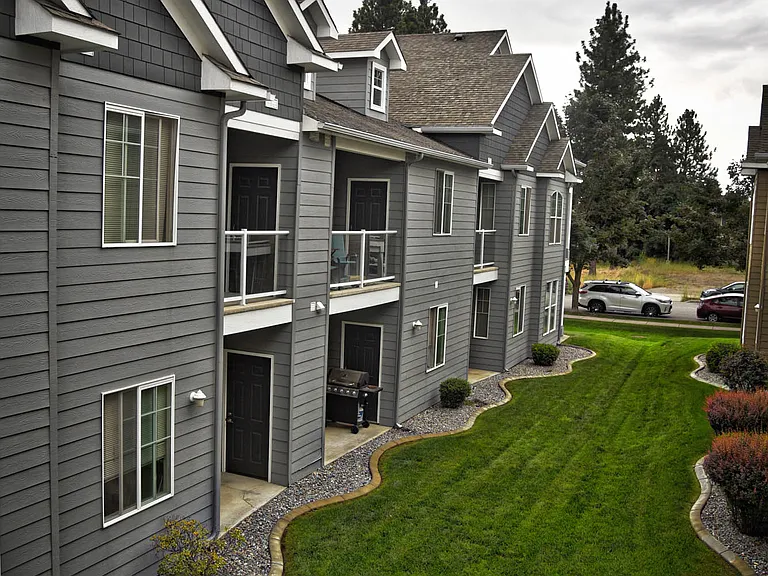 Artisan Apartments — Photo 14