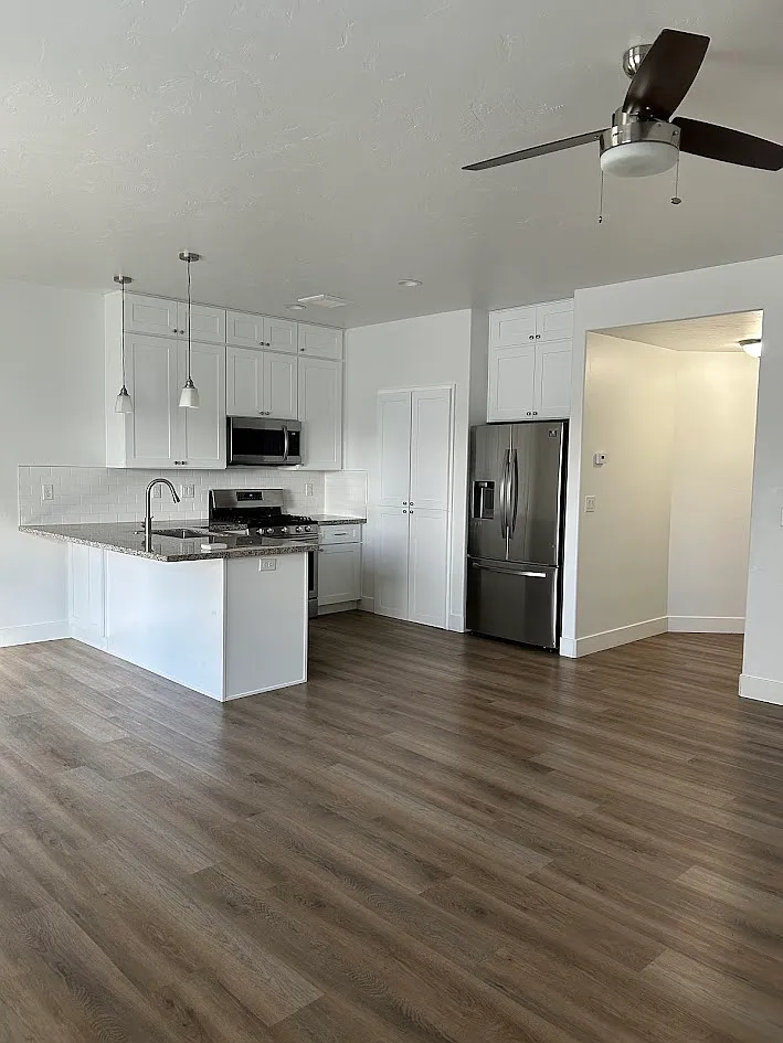 Building Photo - 458 S 3 W