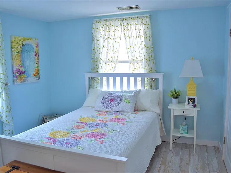 167 Breezy Point Rd — Photo 7