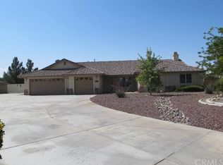 19121 Sahale Ln, Apple Valley, CA 92307