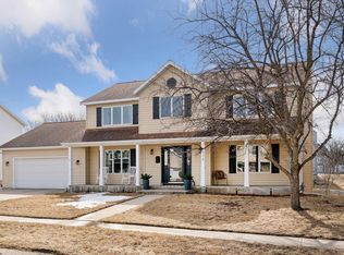 1824 Viola Heights Ln NE, Rochester, MN 55906