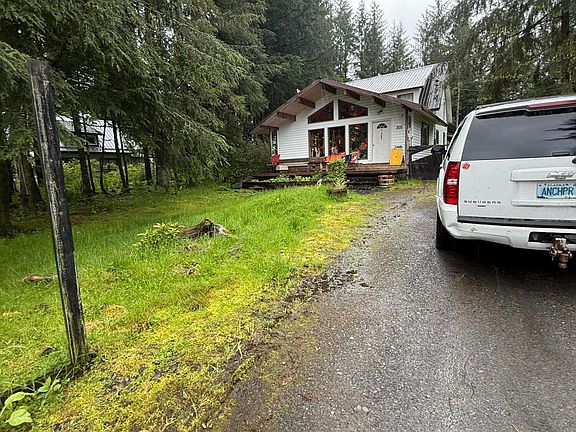2nd image of 305 Baranof Aly
