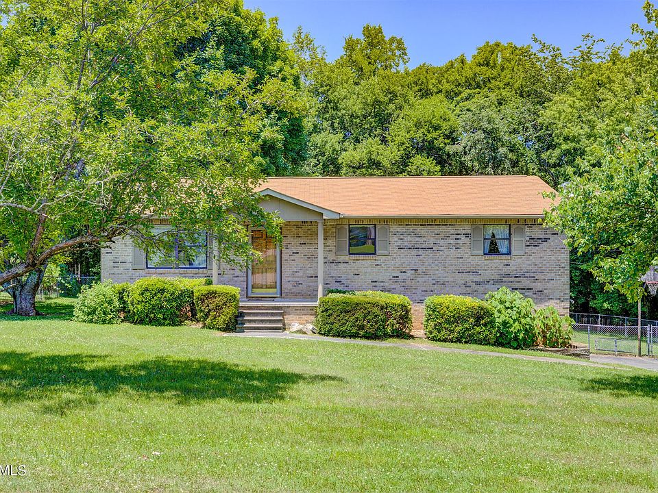 1st image of 1521 Cedar Cir