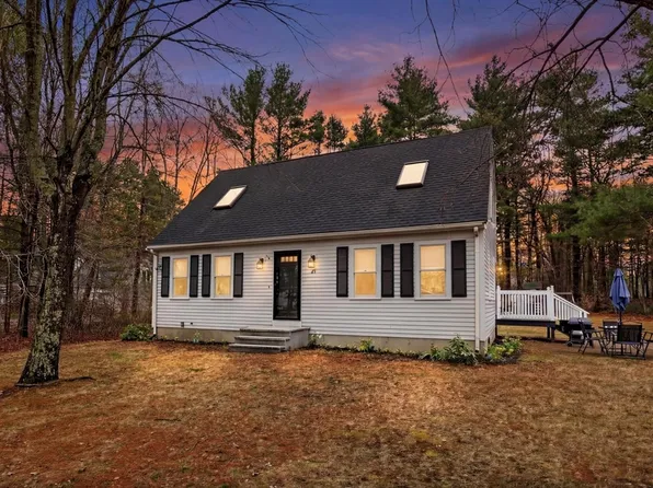 25 King St, Norfolk, MA 02056