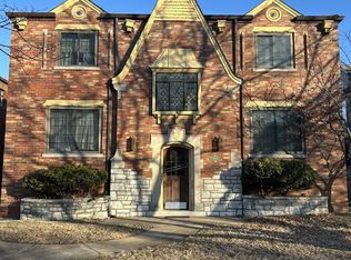 5855 Nottingham Ave #5855-D-2E, Saint Louis, MO 63109