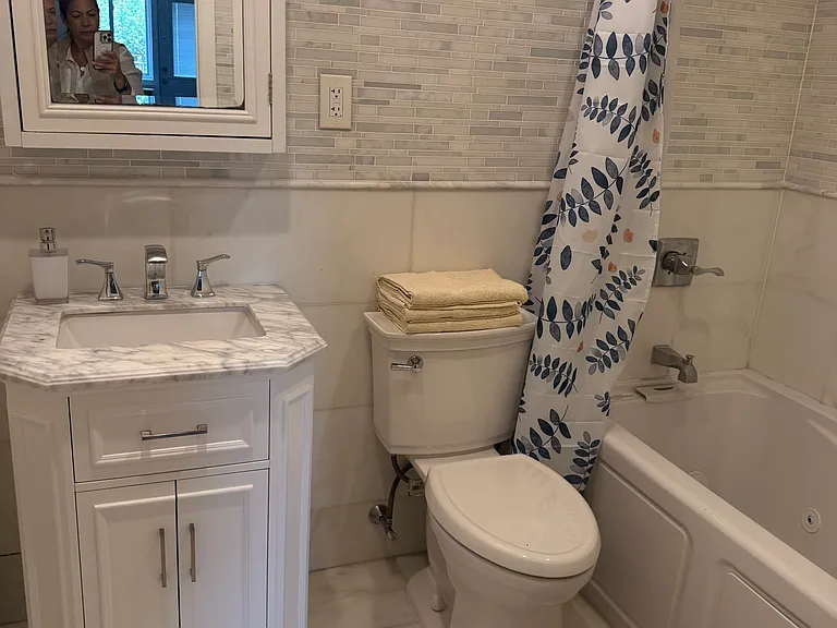 141-46 Pershing Cres #3A — Photo 10