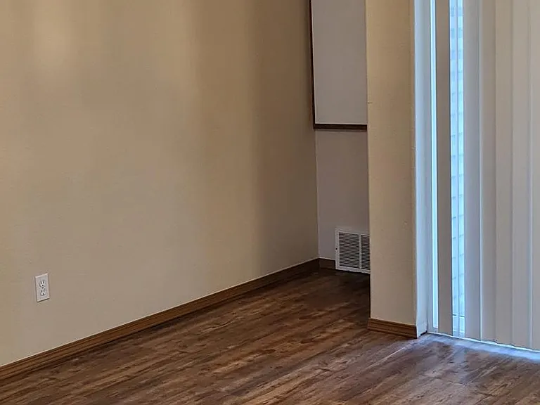 375 Dean Ave — Photo 3